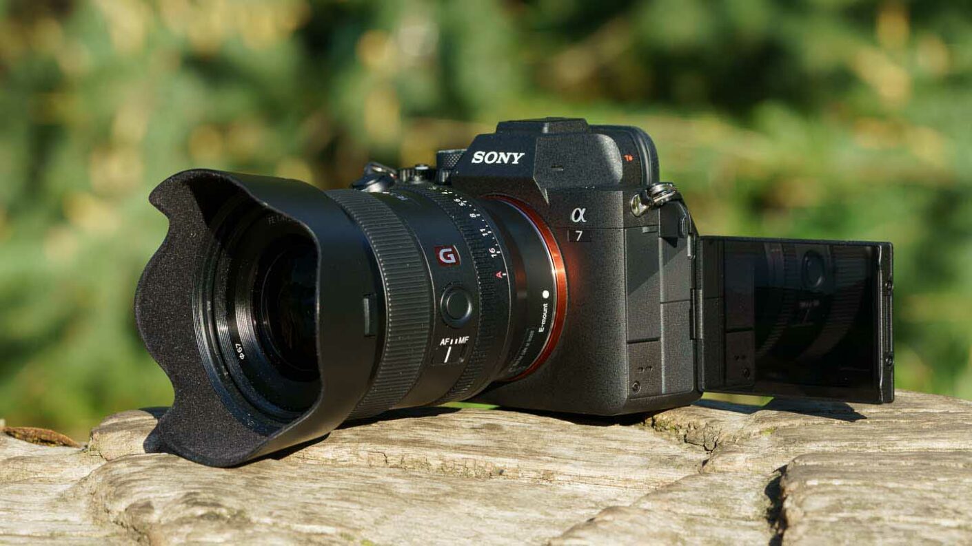 Камера с объективом GM OSS
