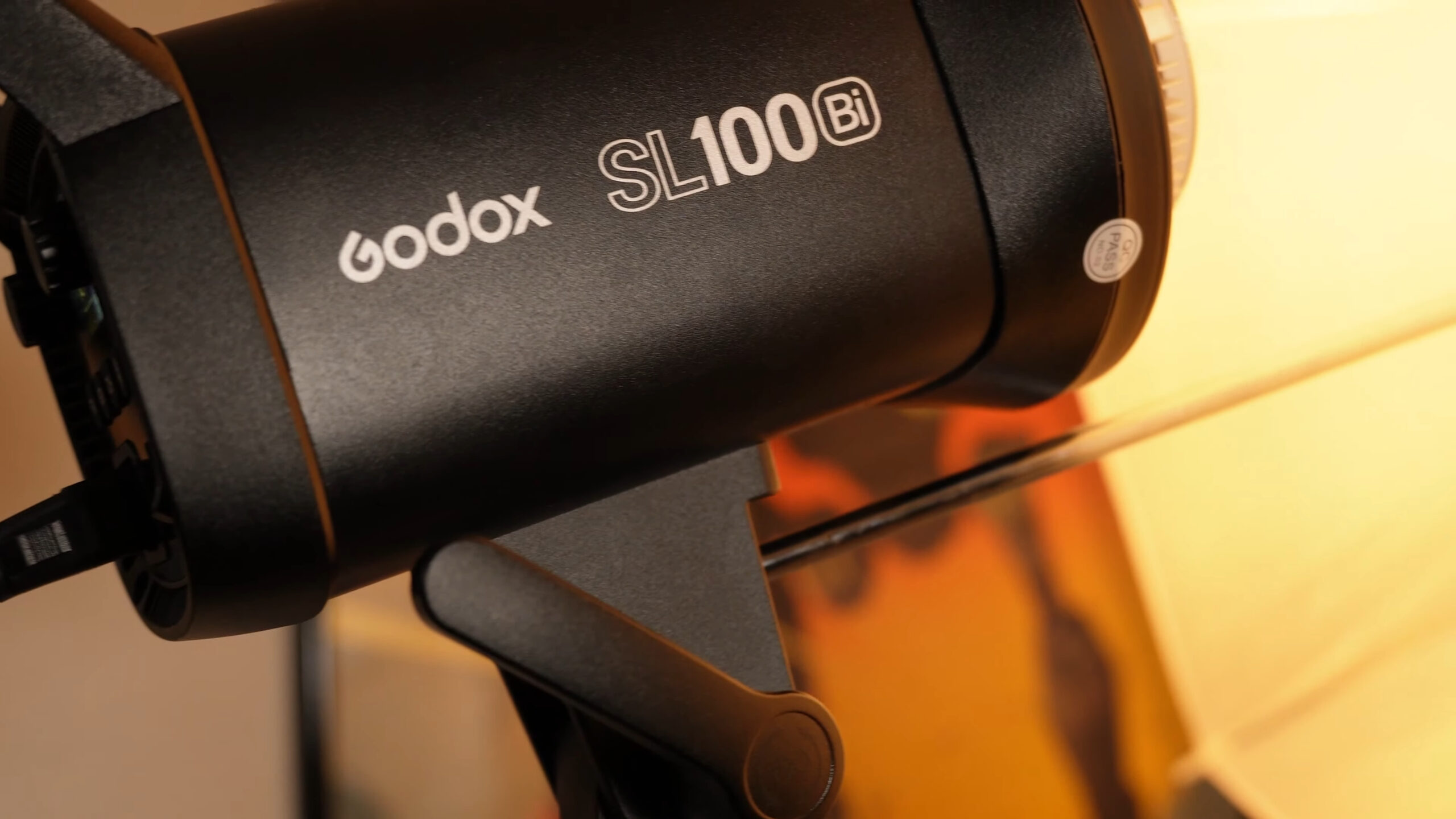 Godox SL100Bi-K2