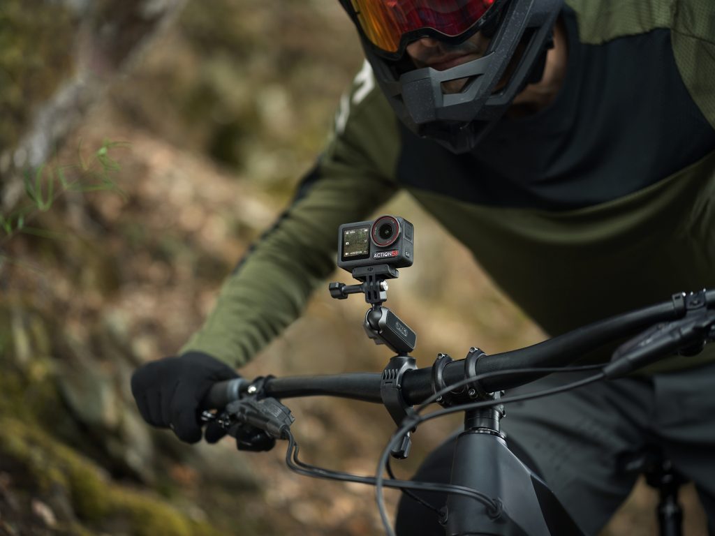 DJI Osmo Action 5 Pro Adventure Combo